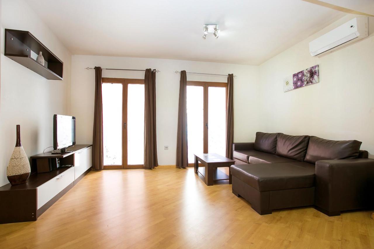 Wave Apartments Ла-Віла-Джойоза Екстер'єр фото