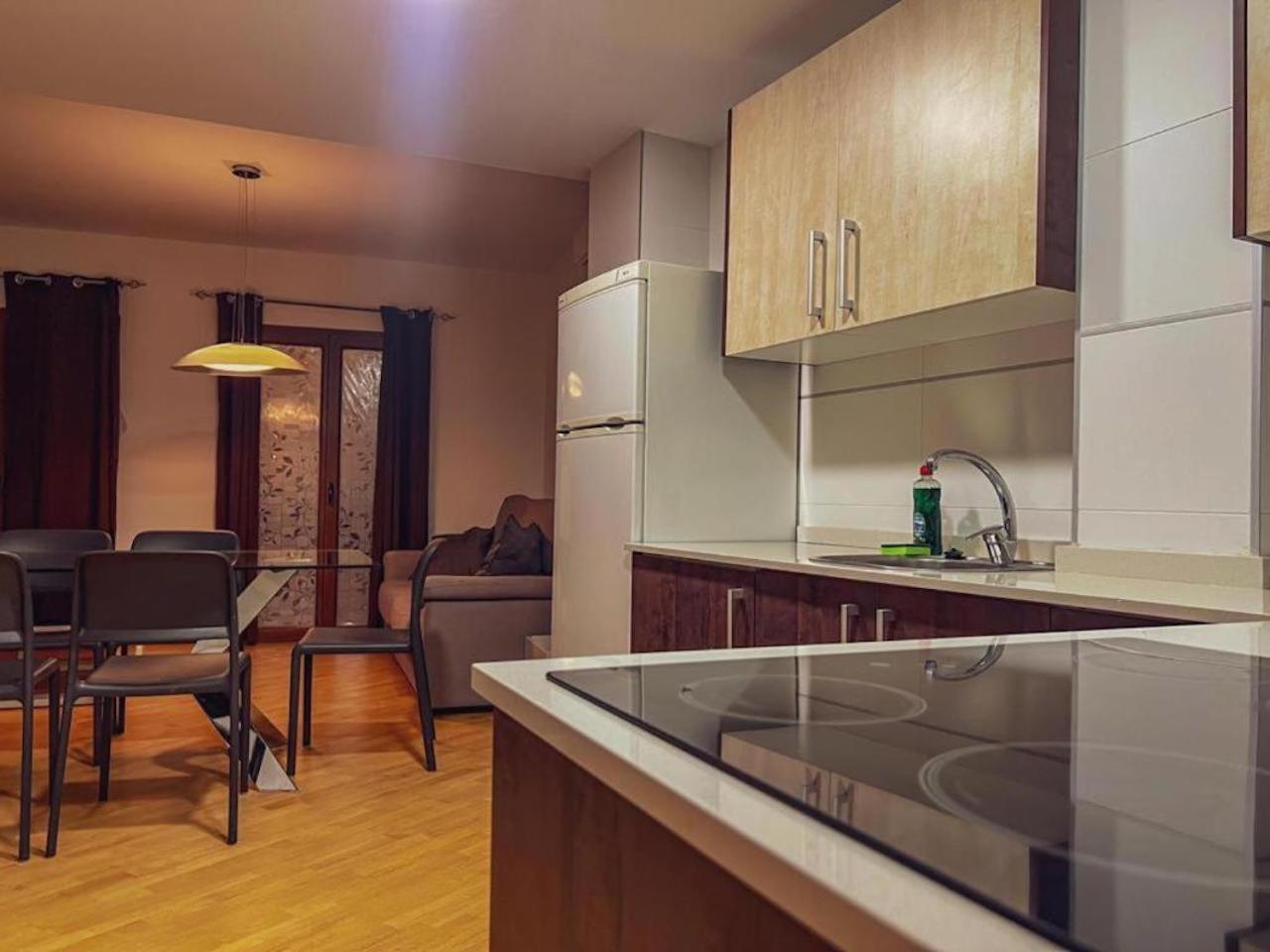 Wave Apartments Ла-Віла-Джойоза Екстер'єр фото