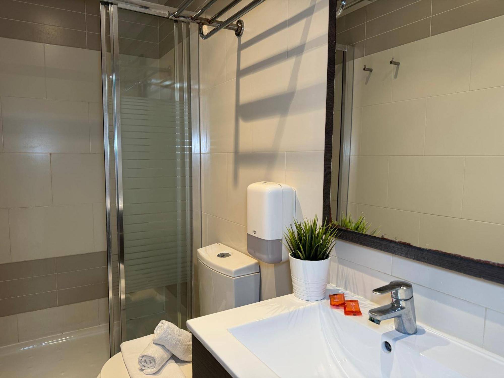 Wave Apartments Ла-Віла-Джойоза Екстер'єр фото