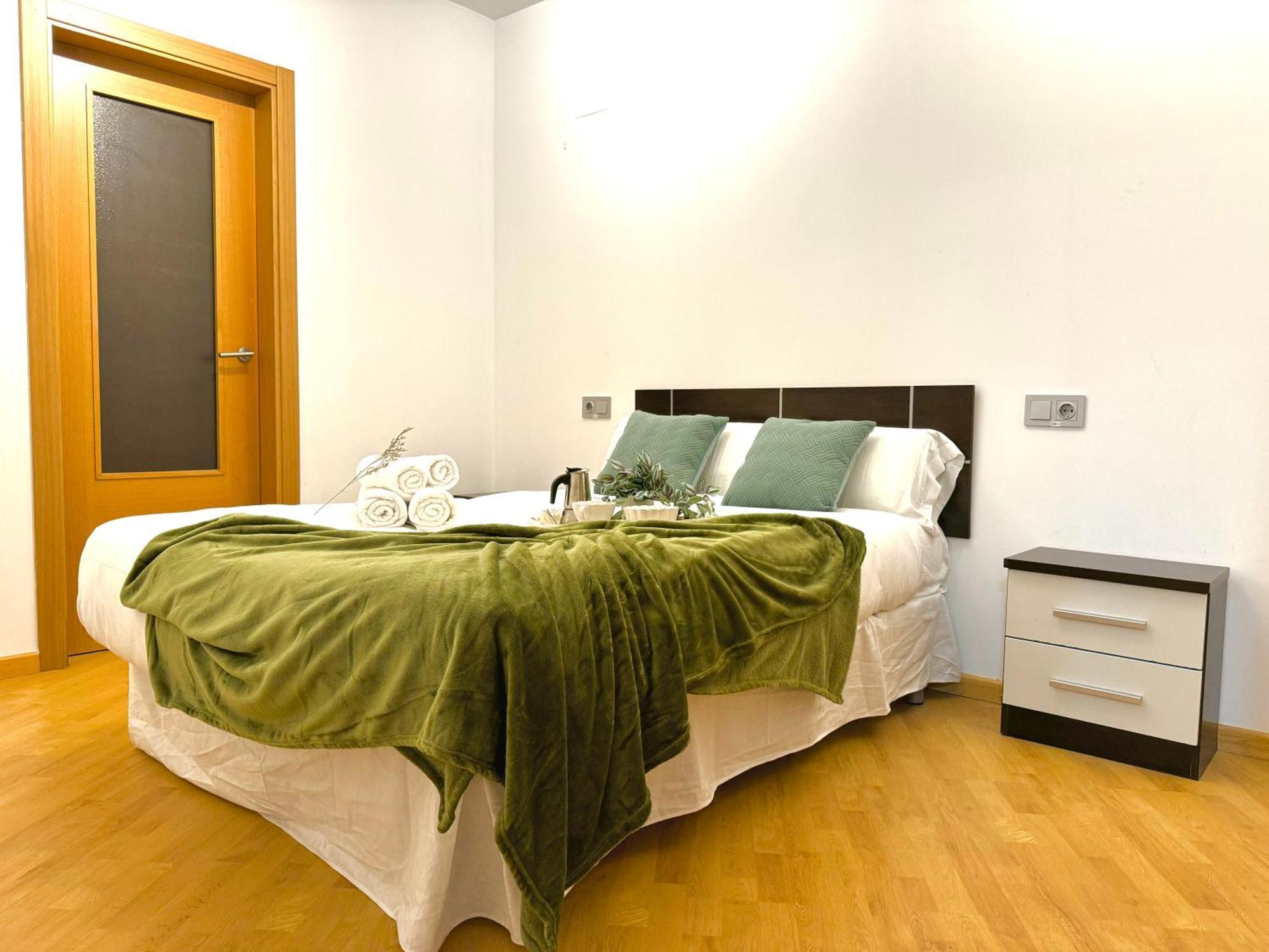 Wave Apartments Ла-Віла-Джойоза Екстер'єр фото