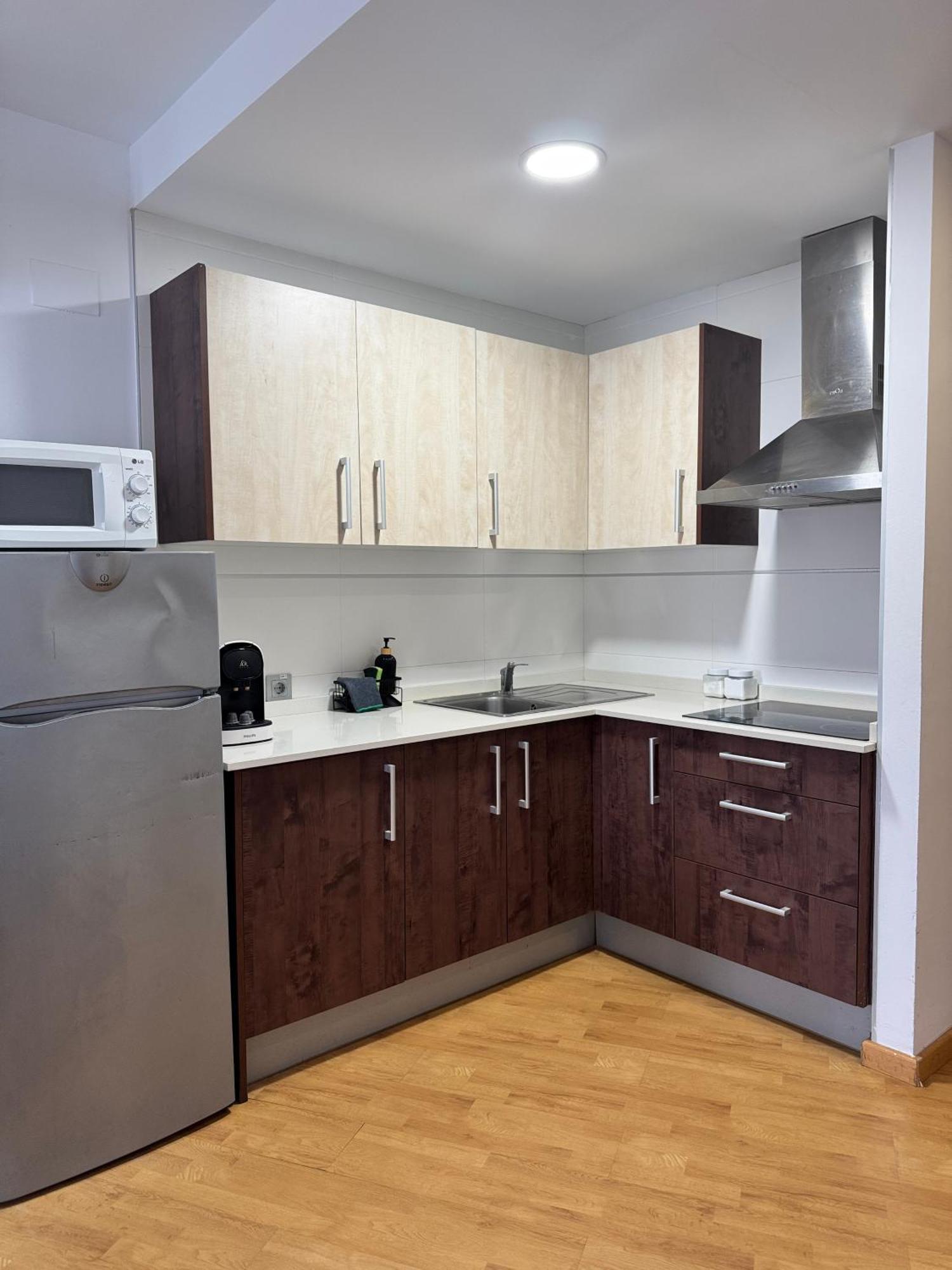 Wave Apartments Ла-Віла-Джойоза Екстер'єр фото